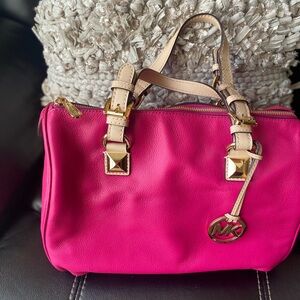 Authentic Micheal Kors Duffle Style Purse